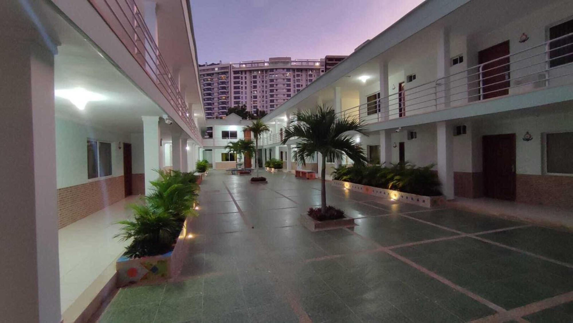 Hotel Fundacooedumag Rodadero Santa Marta  Buitenkant foto